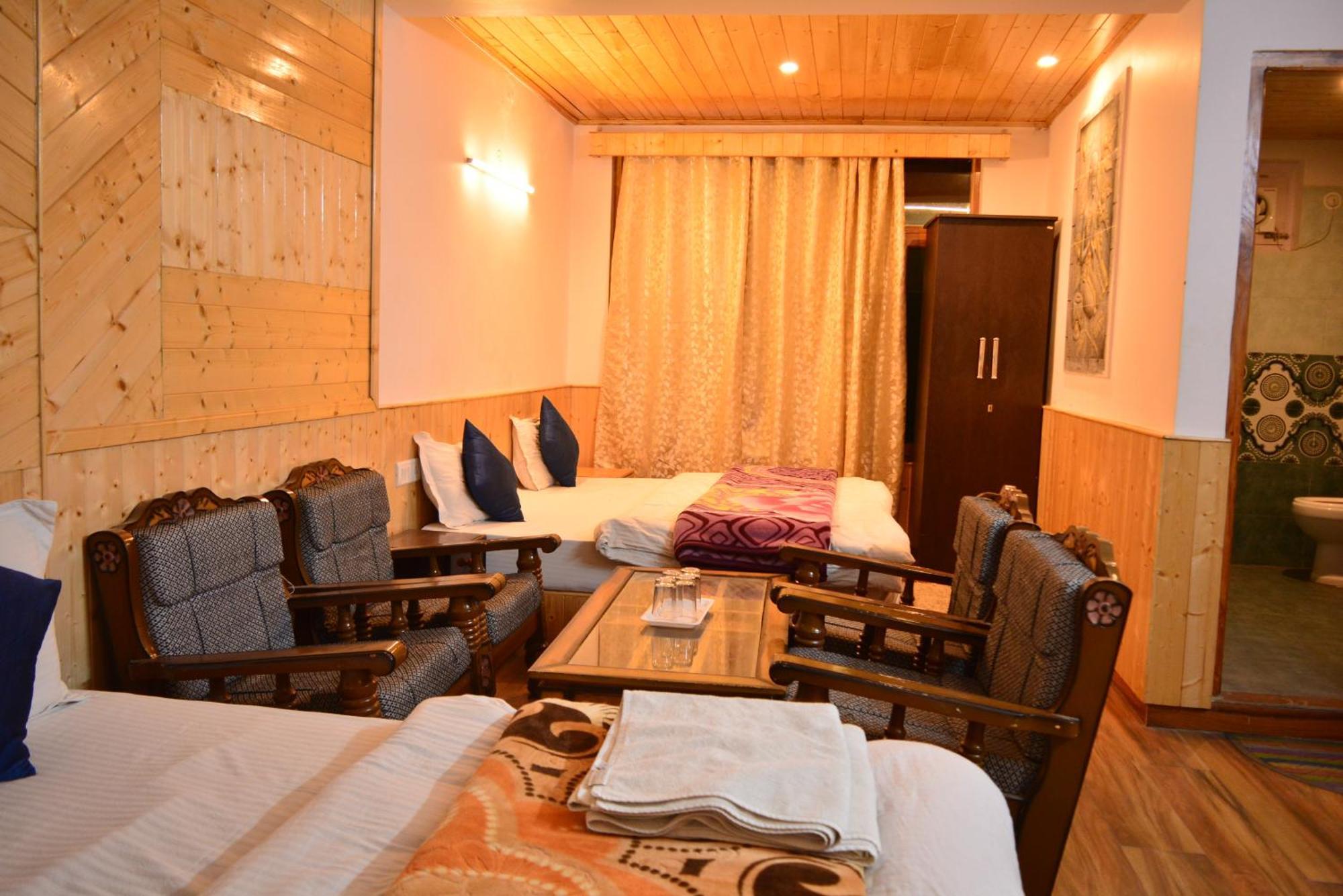 The Neelgiris Hotel Manāli Eksteriør billede